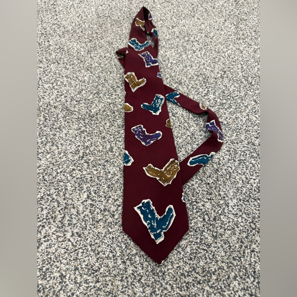 County Music Hall of Fame Cowboy Boots Western Vintage Collectable Silk Tie